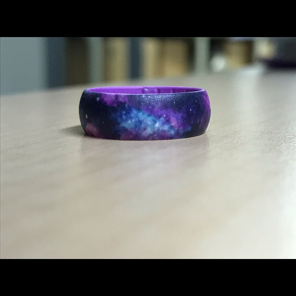 Size 6 Enso ring Galaxy Limited Edition!